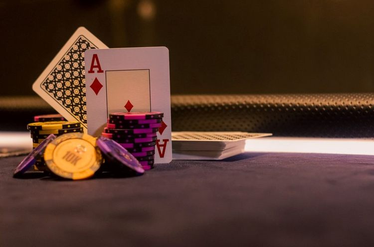 game live dealer F8bet